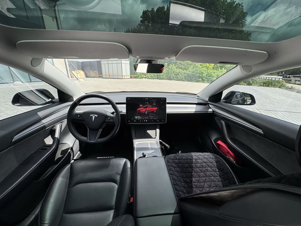Tesla Model 3 Rear-Wheel Drive