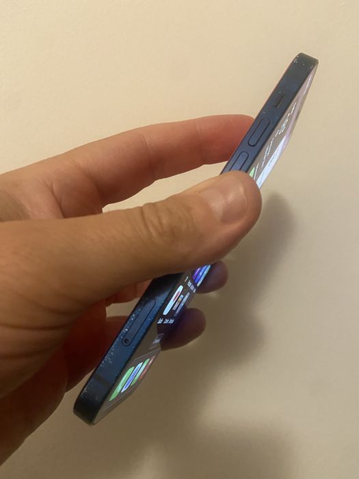 Iphone 12 com bateria a 86%