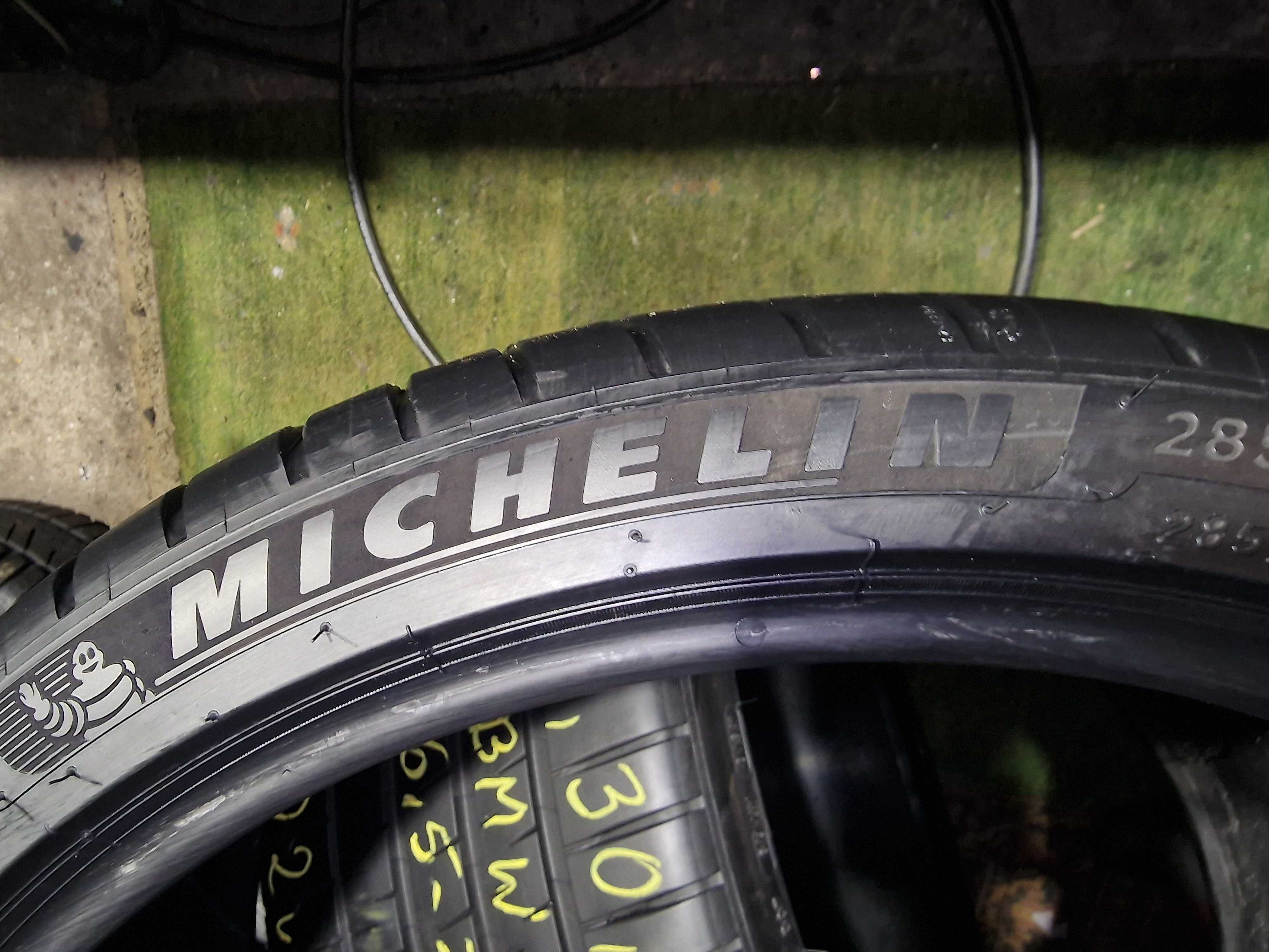 285/30/20 Michelin 4S super para Demo 7mm , z 22r.