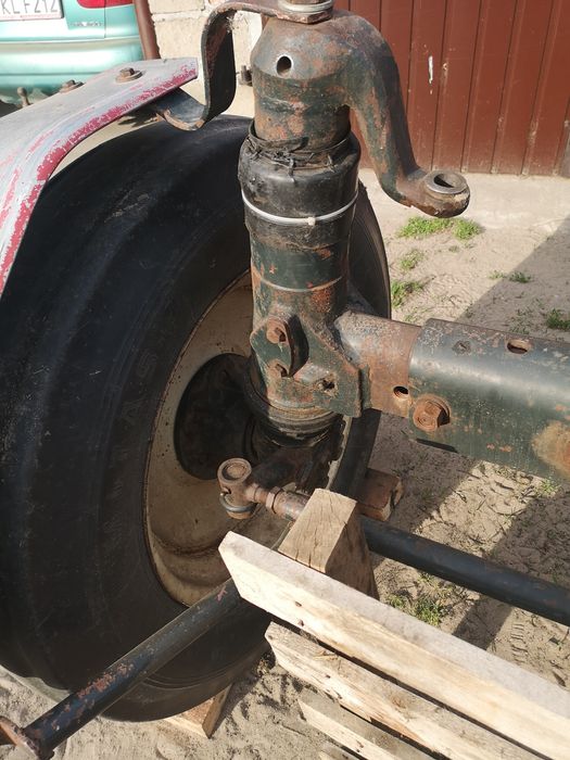 Zwrotnica resorowana zetor  mienka oś zetor 7211, 7711