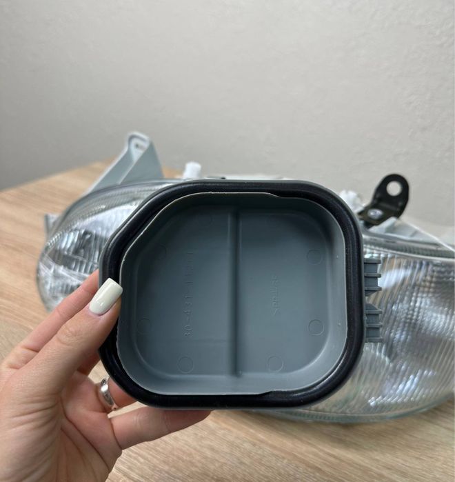 Фара головного світла ліва Ford Escort MK7 1995–2000 нова