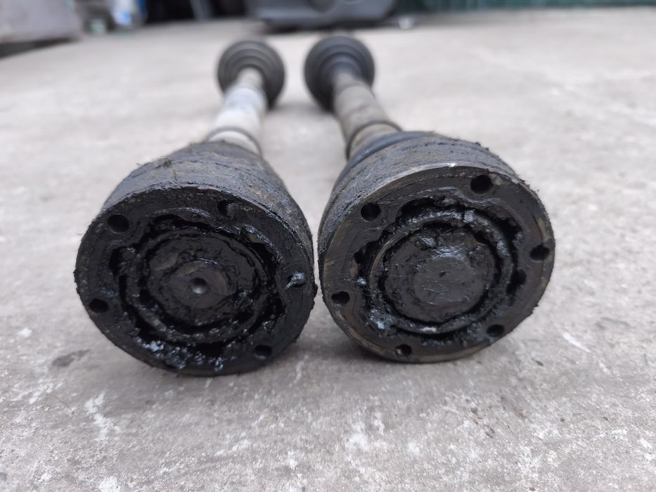 Продам полуоси привода на audi a4 b5 1.6 бензин