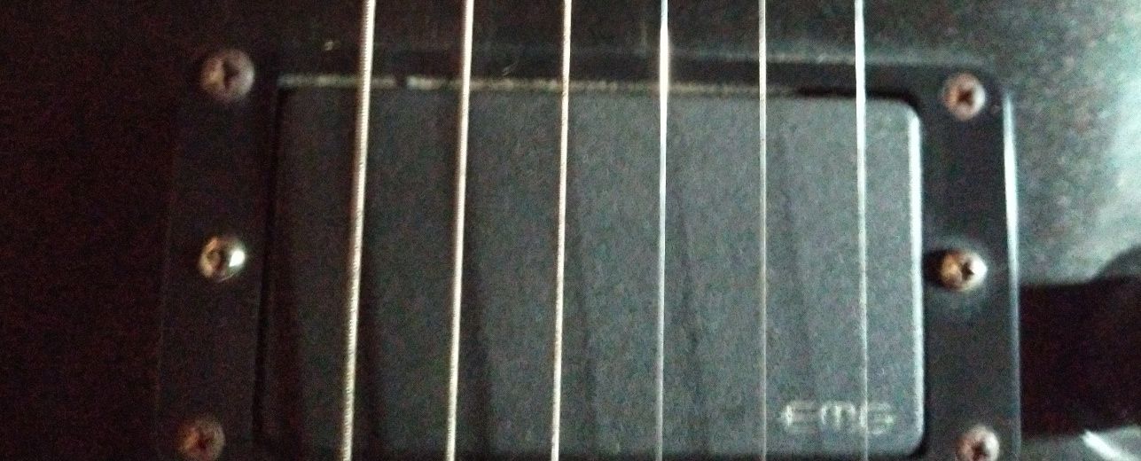 Guitarra IBANEZ EDR470 (com humbuckers EMG e ponte fixa)