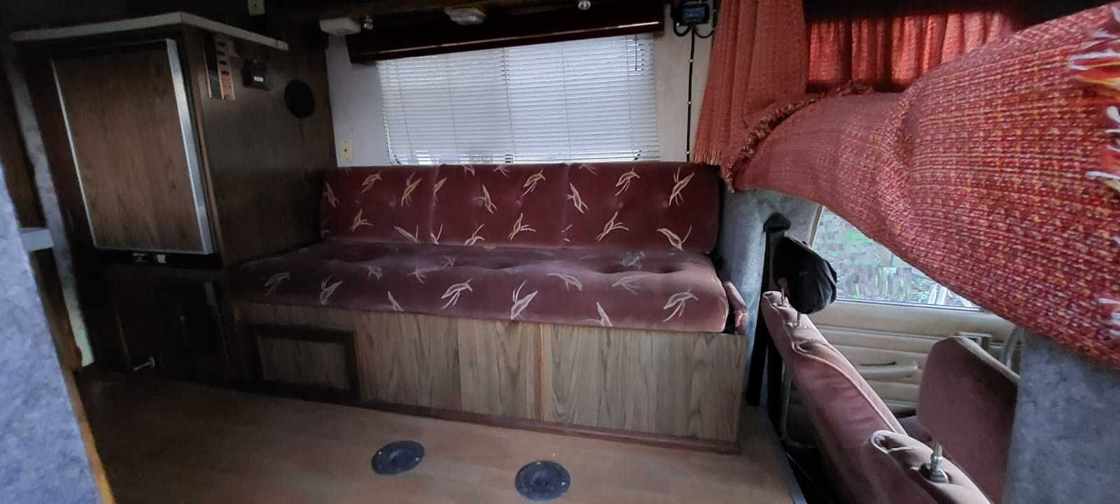 Toyota Truck Hilux – Pickup / Autocaravana americana CLasse 1