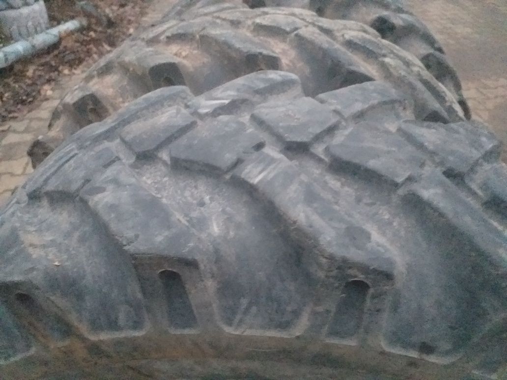 BKT 12.5-20 opony rolnicze budowlane