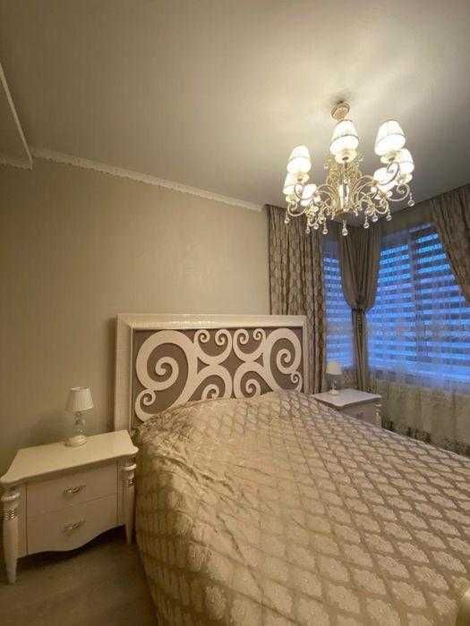 Продам 2 кв-ру, ремонт, 85 м, 2-й эт,  Среднефонтанская (2-668-273 ОФ)