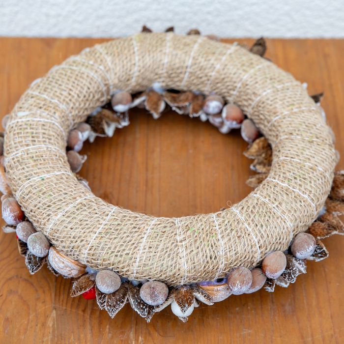 Wieniec zimowy z naturalnej buczyny malowanej 40 cm