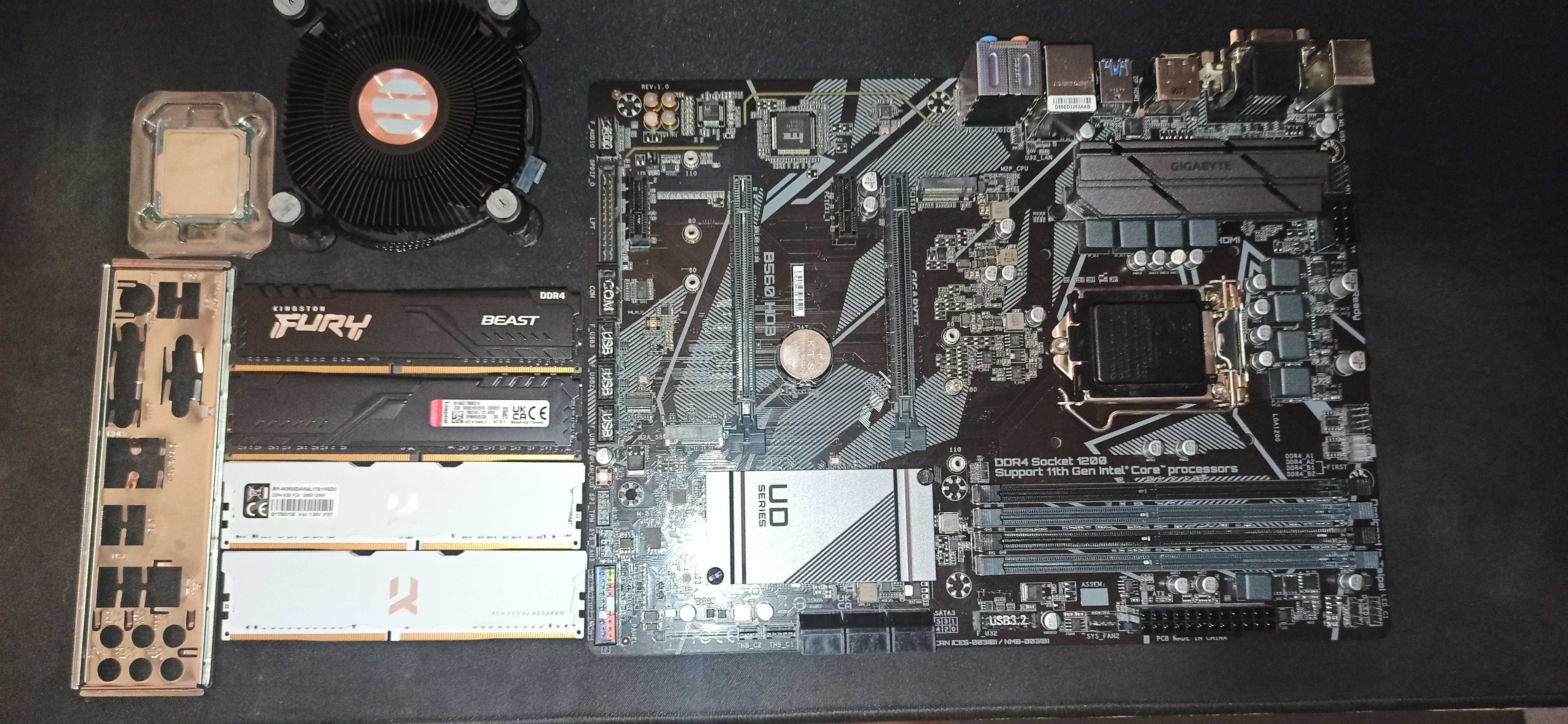 Gigabyte B560 hd3 + i5 11400f + ddr4 32gb
