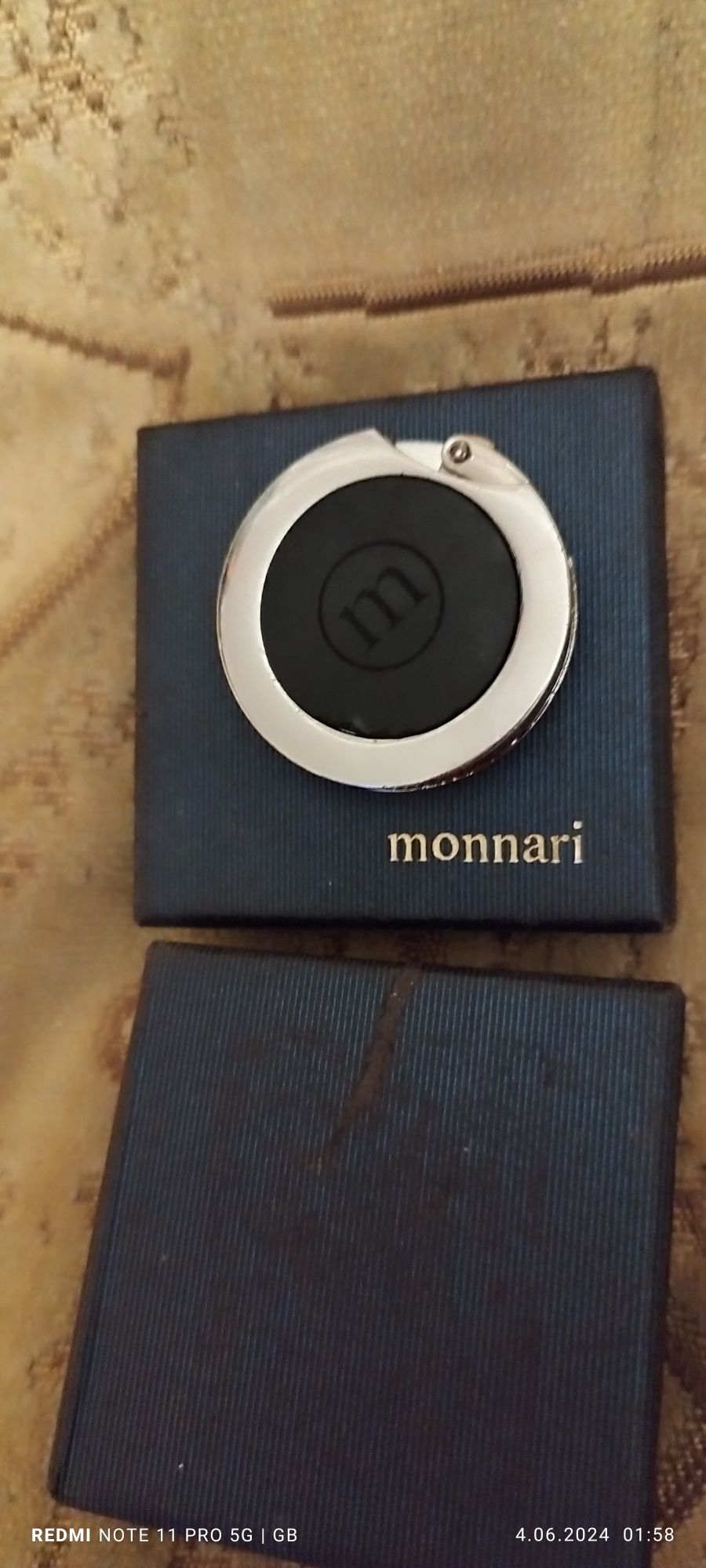 Sprzedam wieszak Monnari do torebek itp