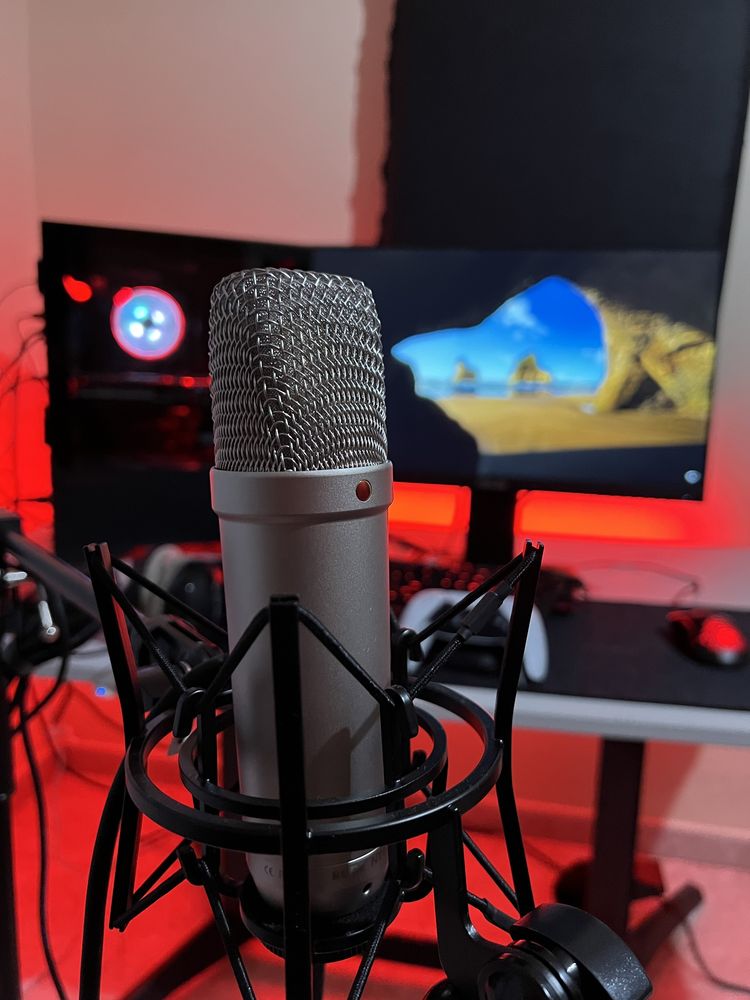 Microfone Rode NT1-A + Pop Filter e Tripé