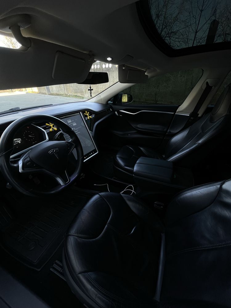 Tesla model s 2014 RWD 85kw