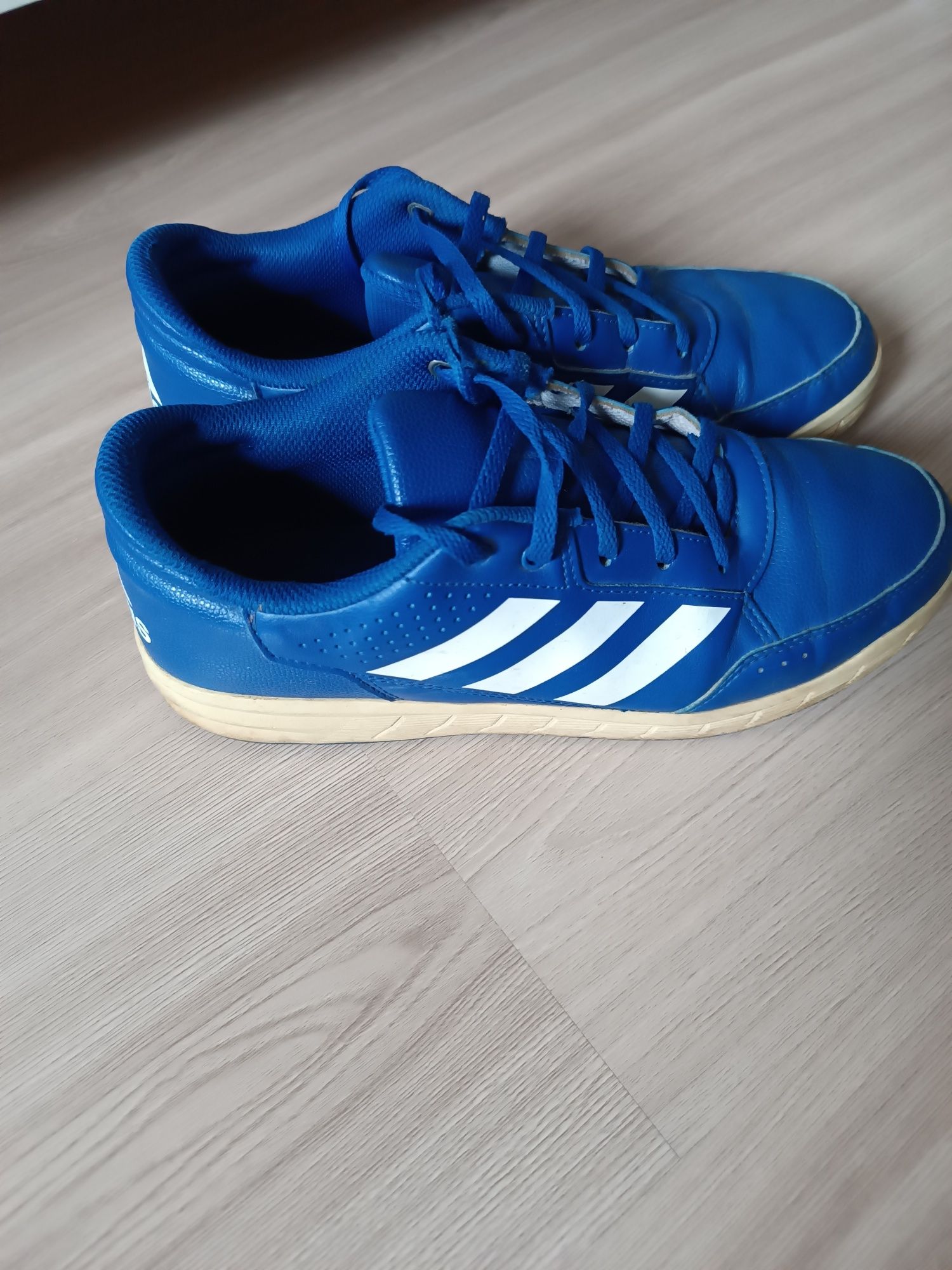 Adidas buty dla chłopca r.40