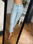 Jeansy typu Mom ZARA
