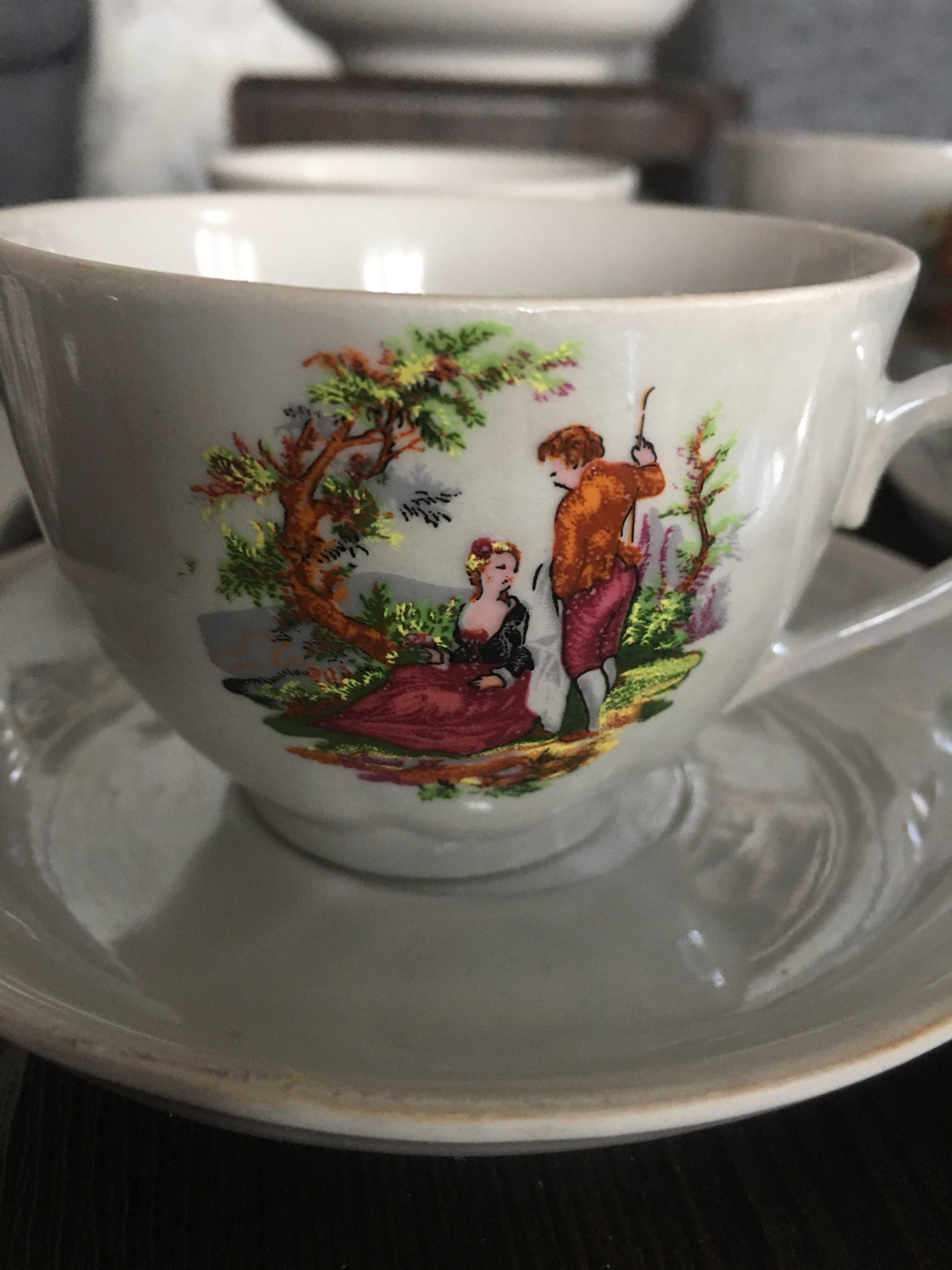 Кофейний комплект чашок з блюдцями