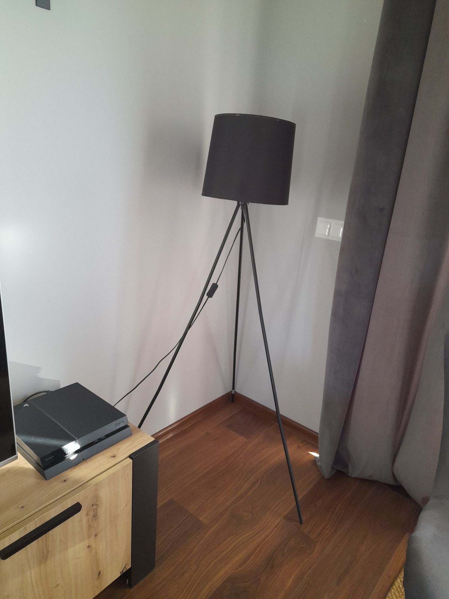 Sprzedam lampę stojaca