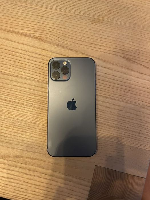 Sprzedam IPhone XII PRO