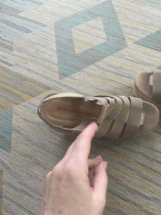 Стильні італійські  шкіряні босоніжки