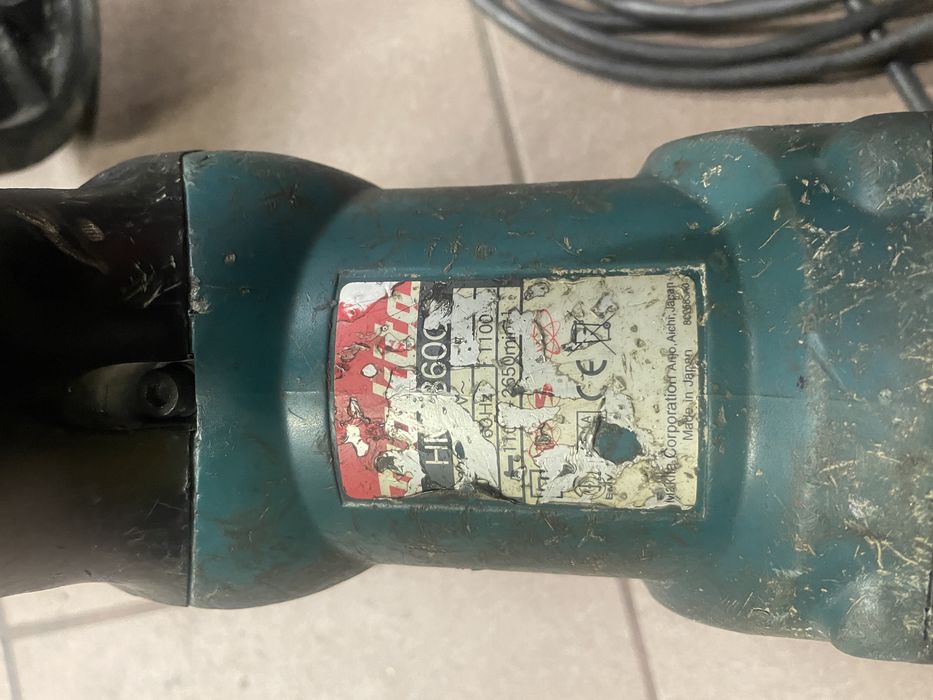 Młot wyburzeniowy makita hm 0860c