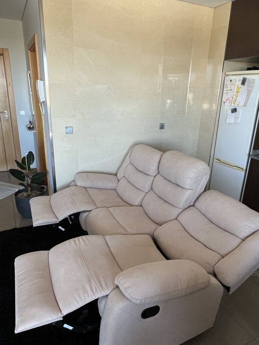 Sofa Beje com tecido anti manchas