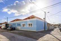 Montijo - Moradia T2 c/ parqueamento
