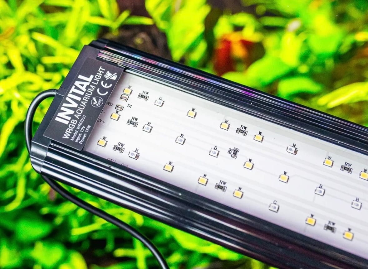 Lampa akwarystyczna INVITAL LUMINUM 55cm 60W