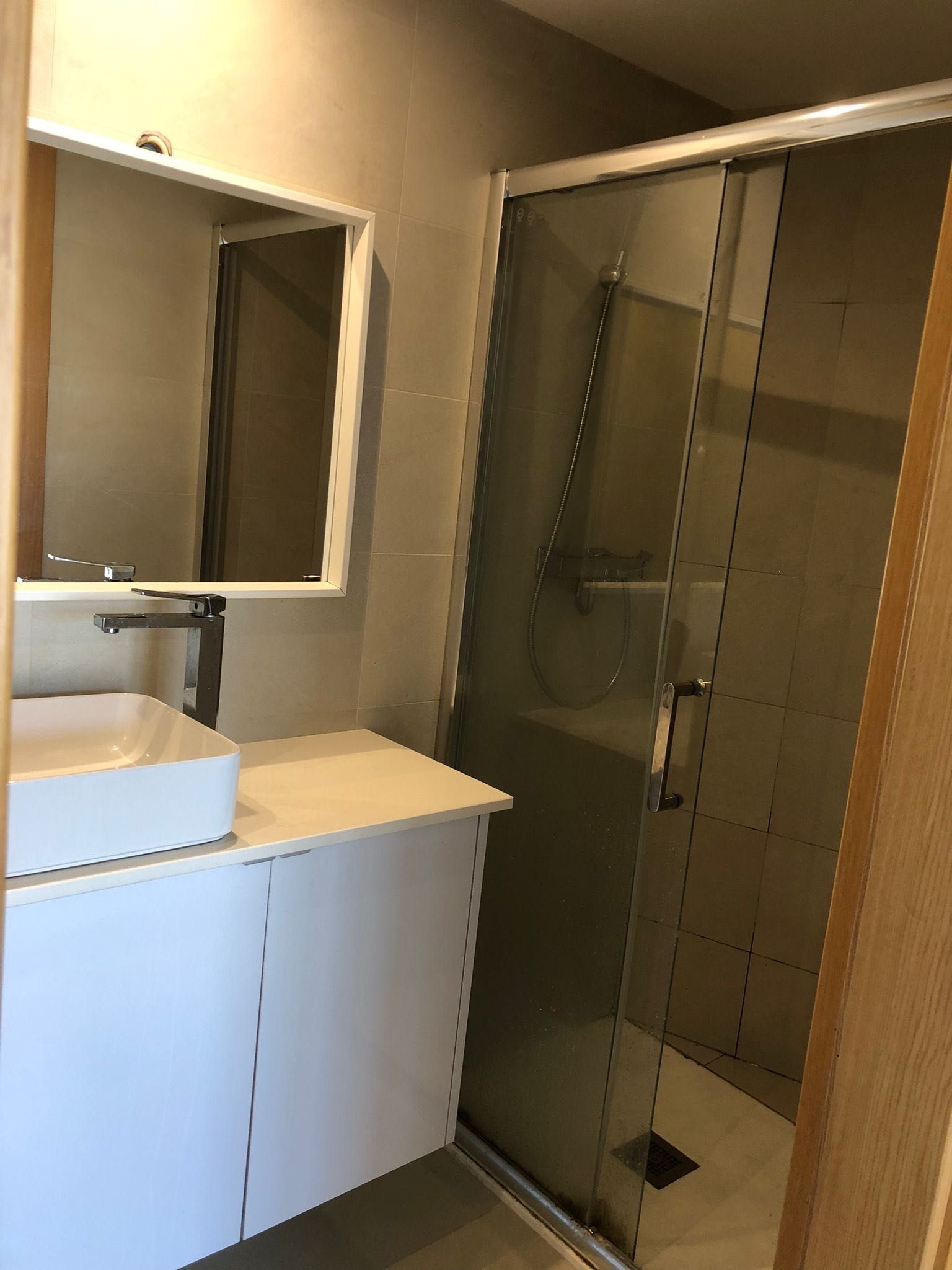 Quarto para estudante no centro de Leiria