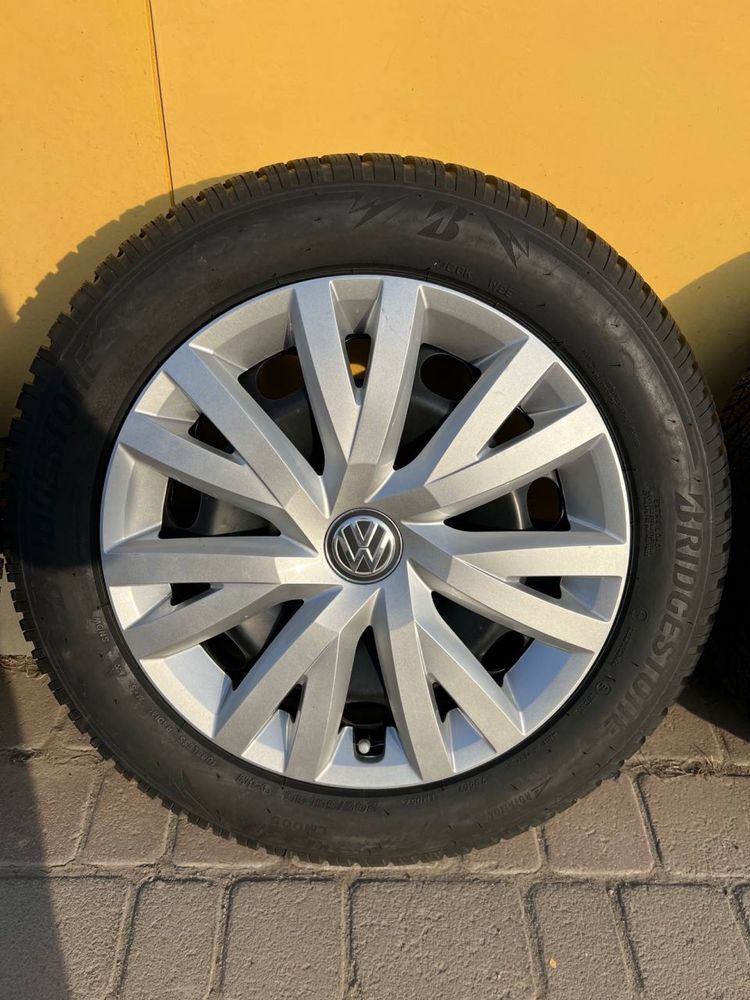 Шини Bridgestone 2023 зима з дискими і ковпаками volkswagen