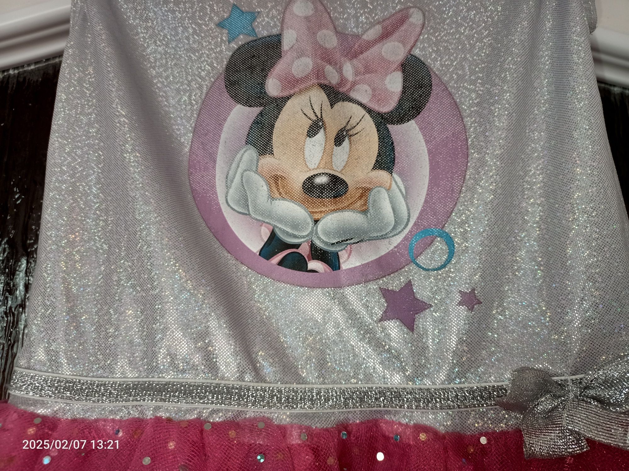Sukienka na bal karnawałowy Minnie Mouse Disney, roz.122/128