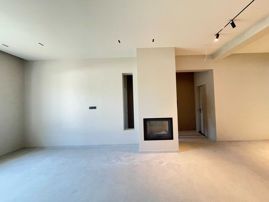 Одноповерховий котедж з ремонтом в КМ біля лісу!