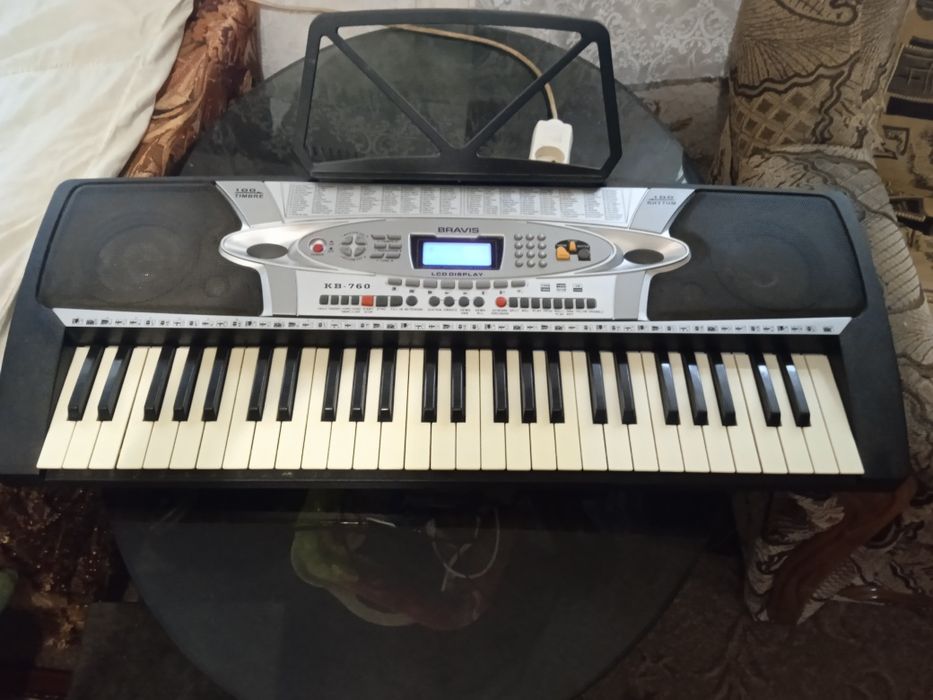Синтезатор BravisKB-760