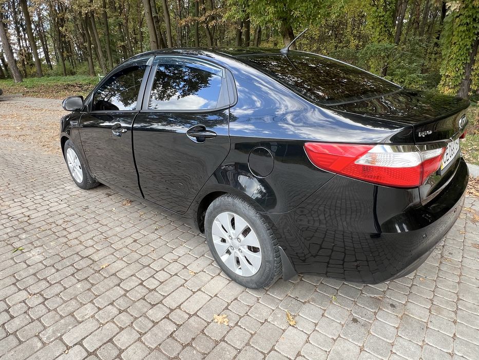Оренда авто  kia rio 2012