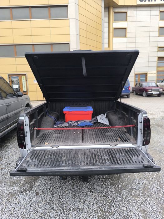 Нісан frontier 2017 року