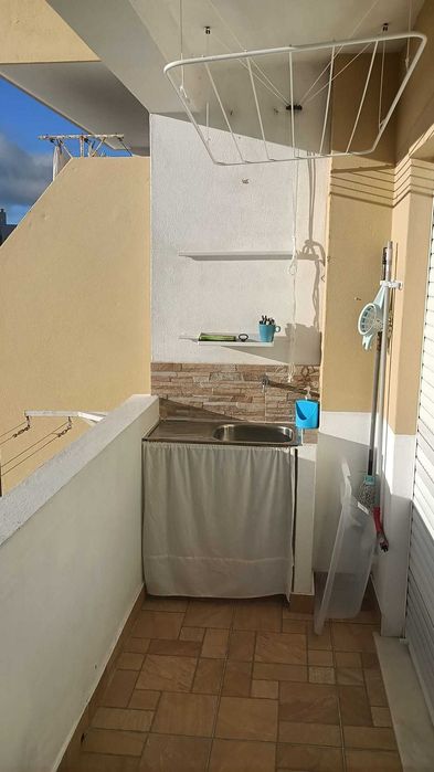 T2 com elevador e 2 casas de banho