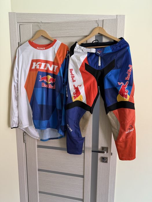 Кросовий мото костюм Kini Division RedBull 34 XL