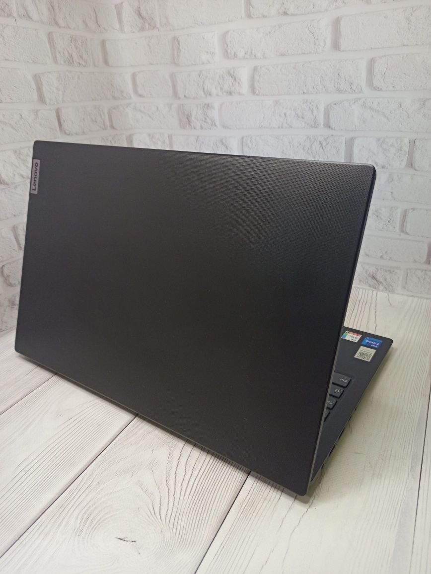 Ноутбук Lenovo V15 G3 i7-1255U 10 ядер 16Gb RAM 512Gb SSD