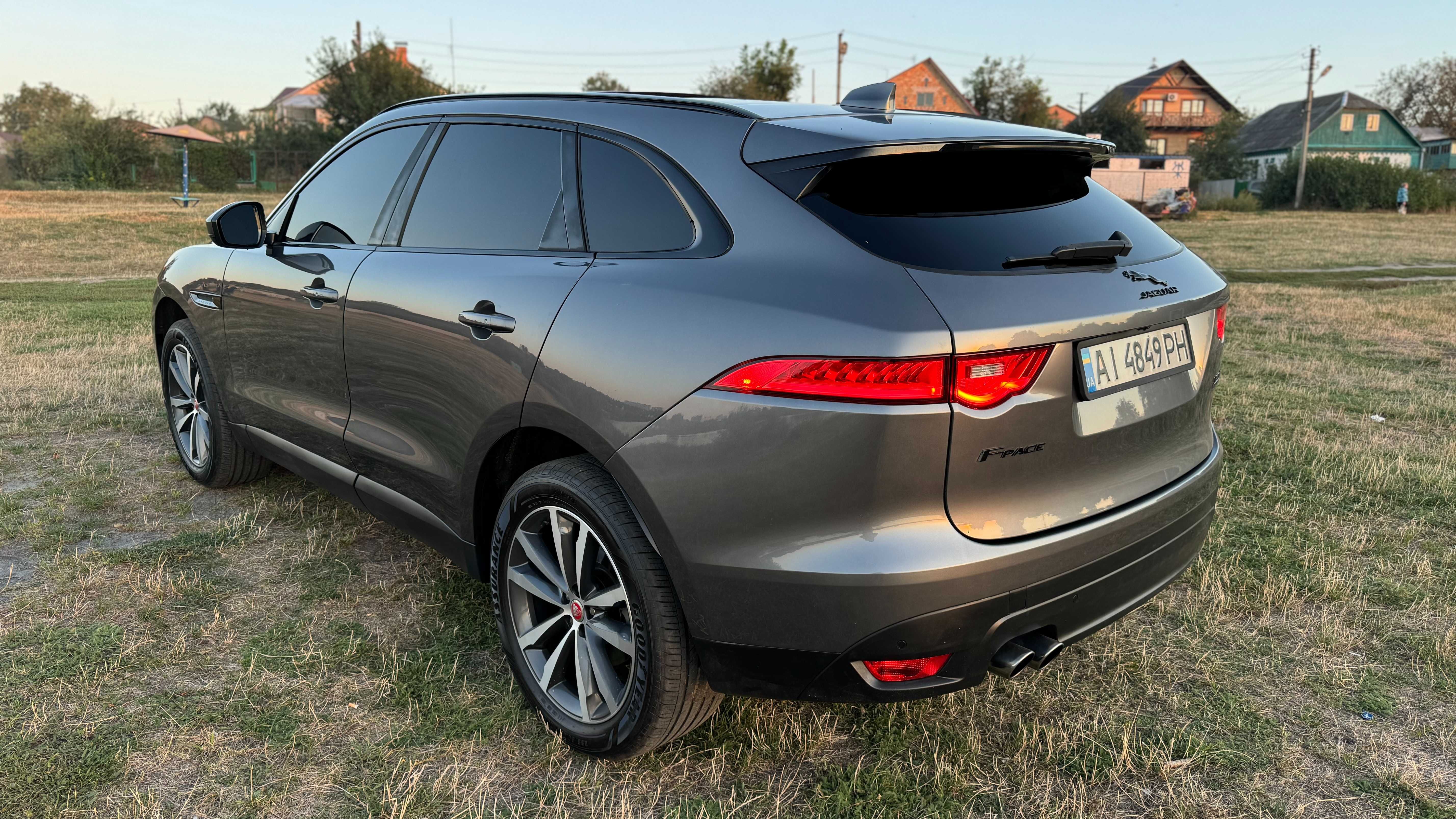 Jaguar F-Pace 2016, 2.0D AT (180 к.с.) AWD