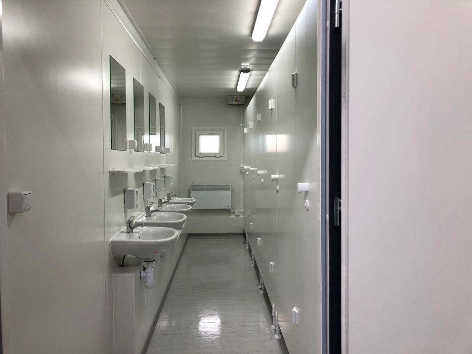 kontener sanitarny, kontener z toalety, pisuary, umywalka, kontener