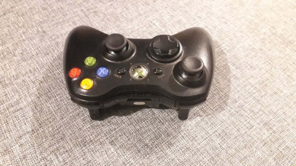 Konsola Xbox 360 + pad - na części