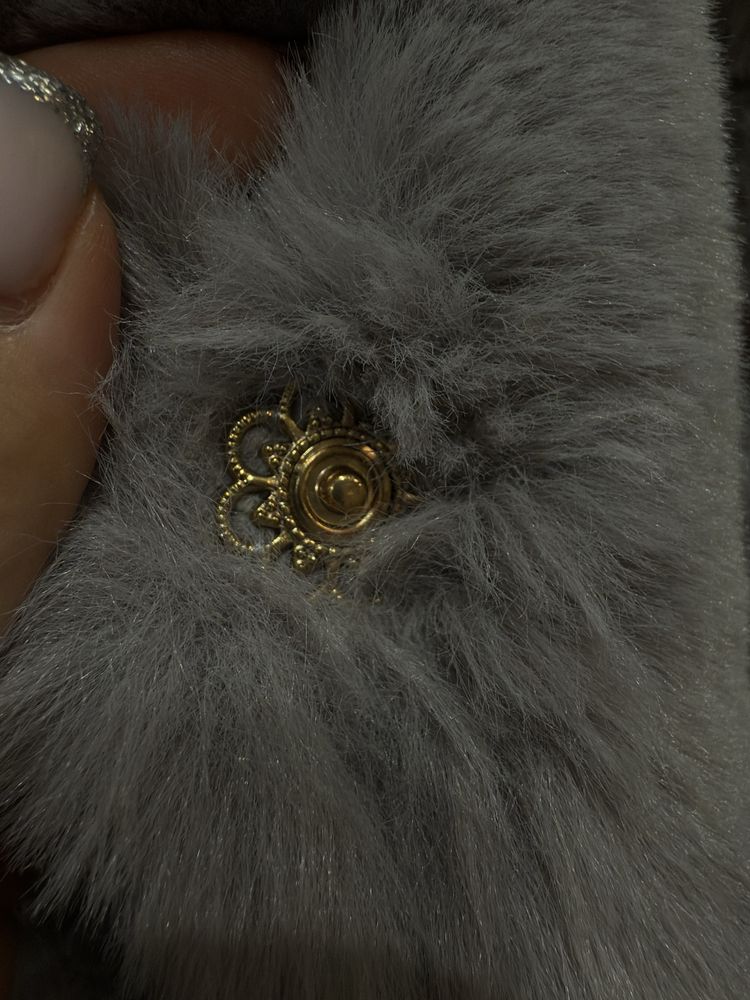 Продам сіру шубу
