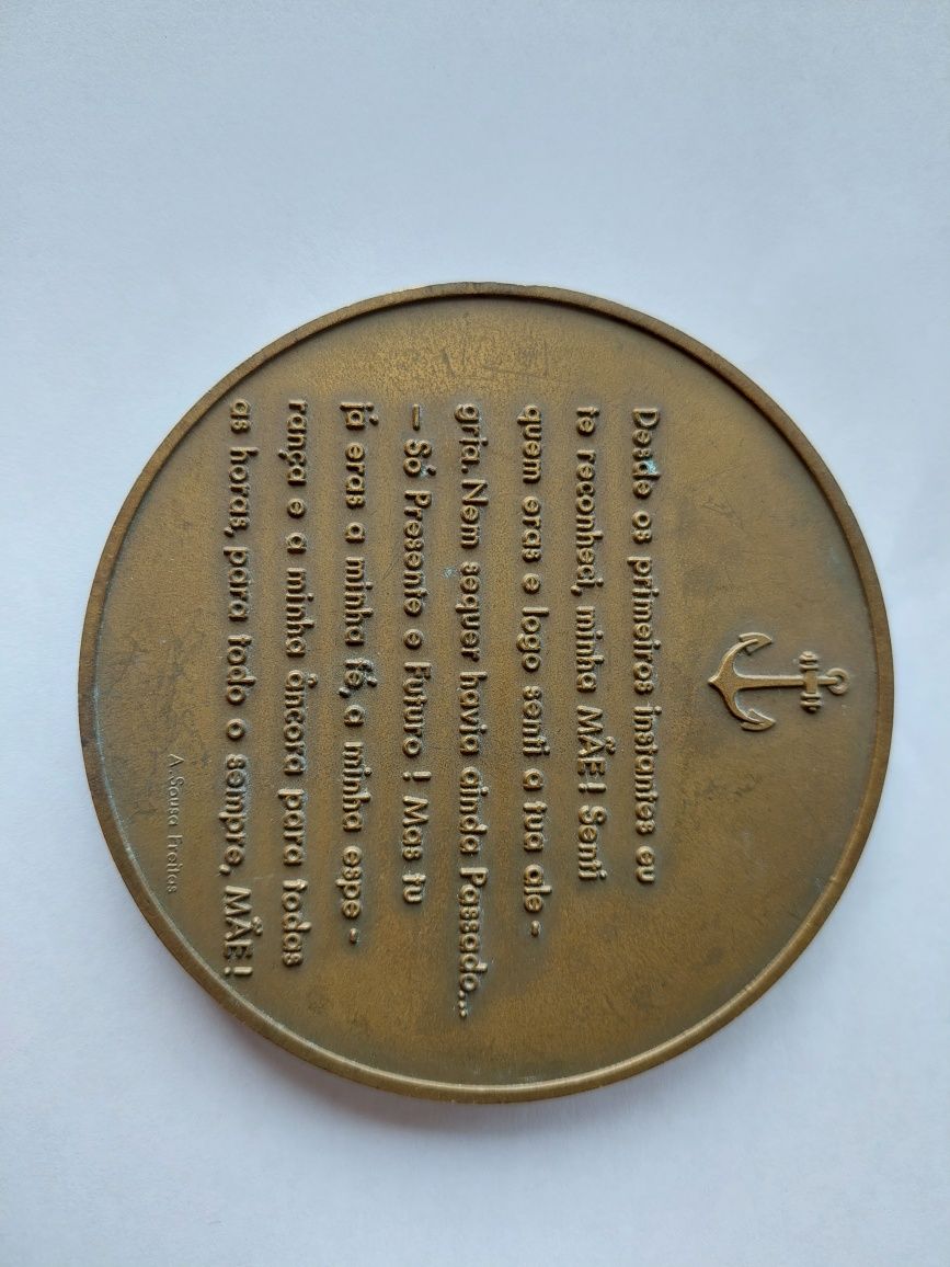 Medalha/Medalhão comemorativo do dia da mãe  1995