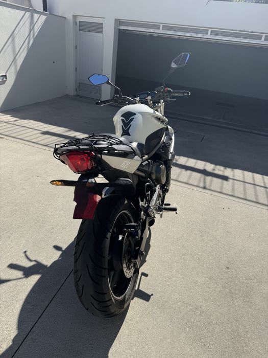 Yamaha xj6 54kw de 2009 com Mala