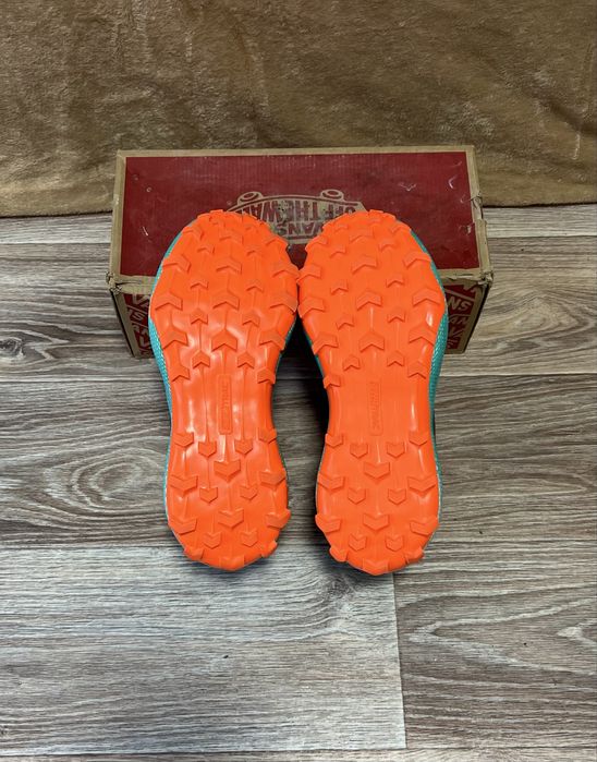 Кроссовки Saucony Endorphin Trail. 42. Новые. Трекинговые. jazz jordan