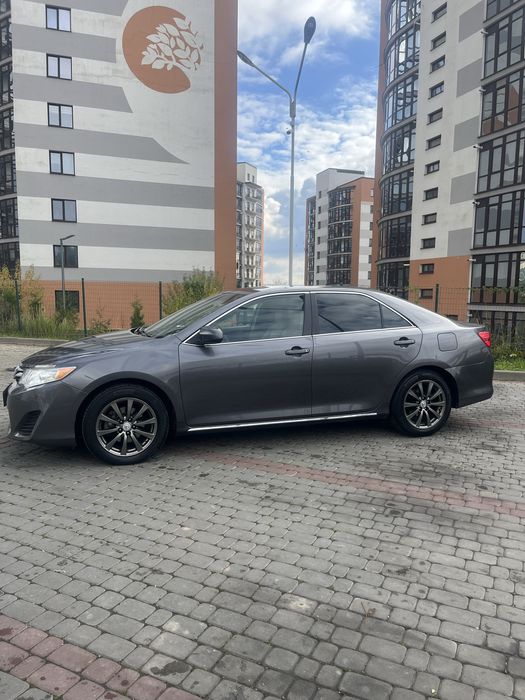 Toyota camry 2.5 2014