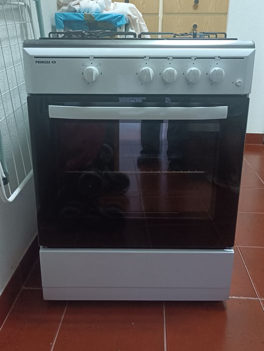 Fogão Princess - ótimo estado