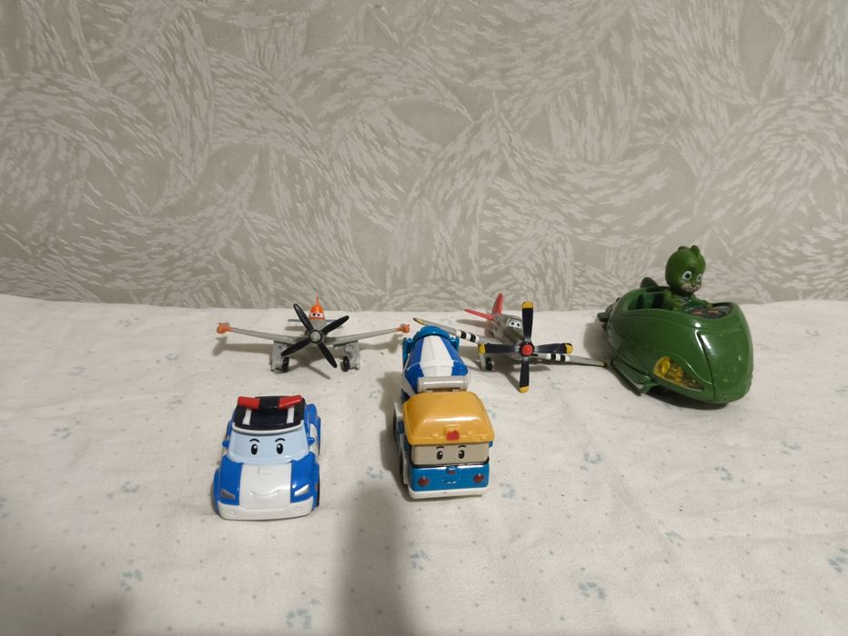 Машинки Тачки(Car's), літачки, РобокарПолі, Герой в Масках, Томас