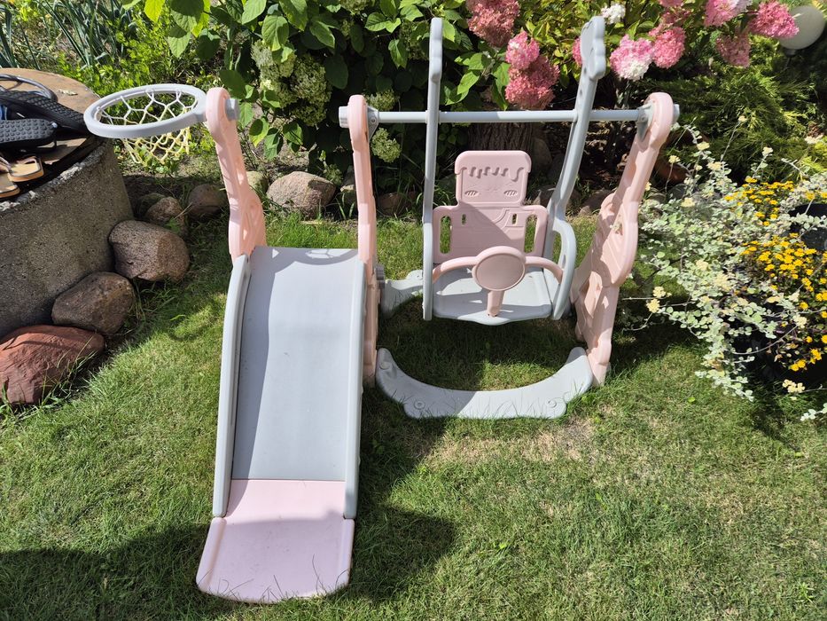 Huśtawka ze zjeżdzalnią