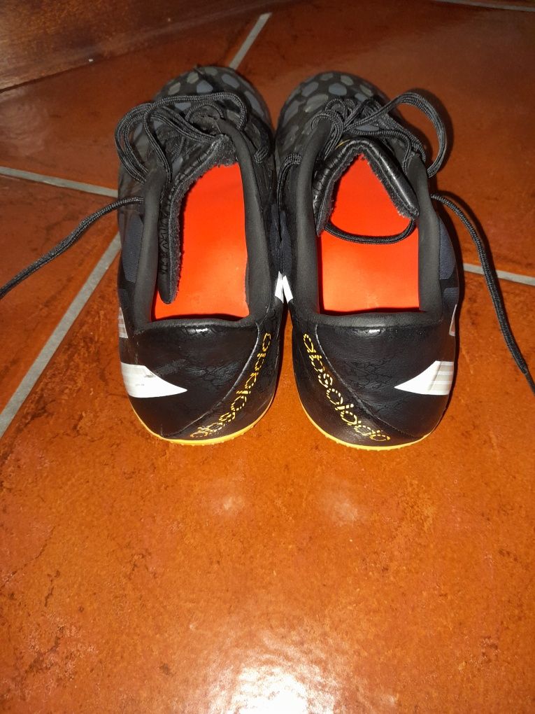 Bota futebol Adidas n° 44.5