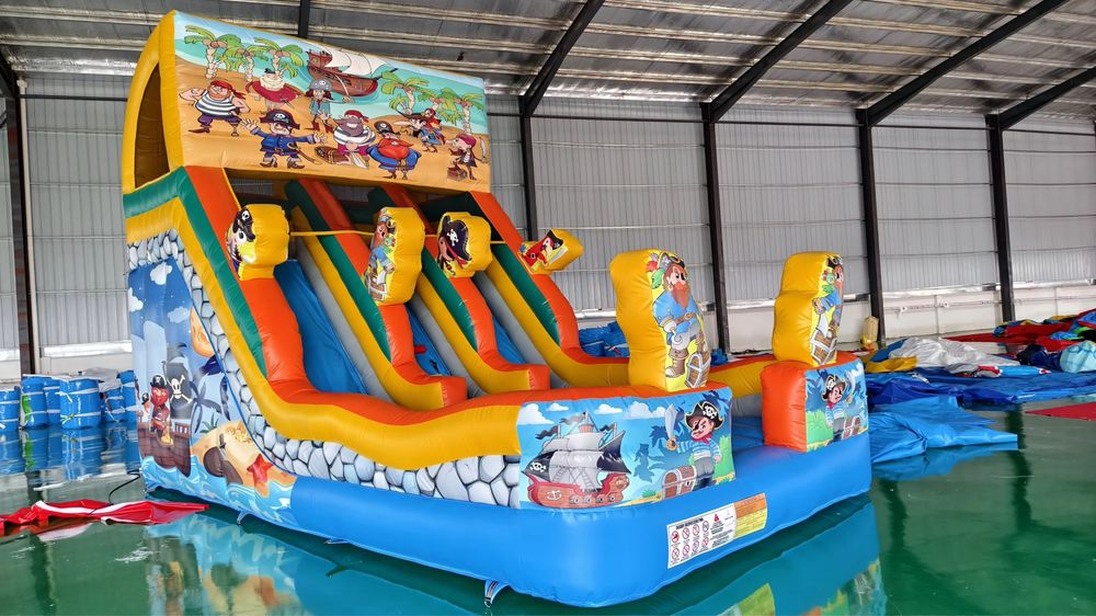 Nowosc 2026 zjezdzalnia dmuchana dmuchaniec piraci 2 zjazdy nowa