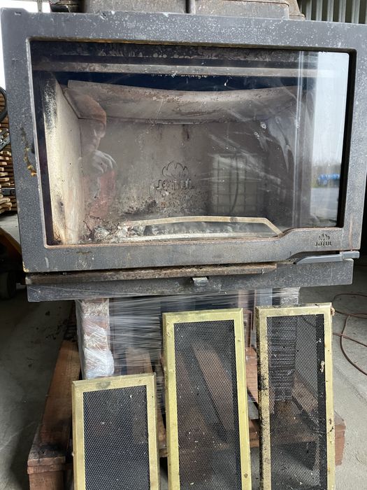 Kominek żeliwny Jotul