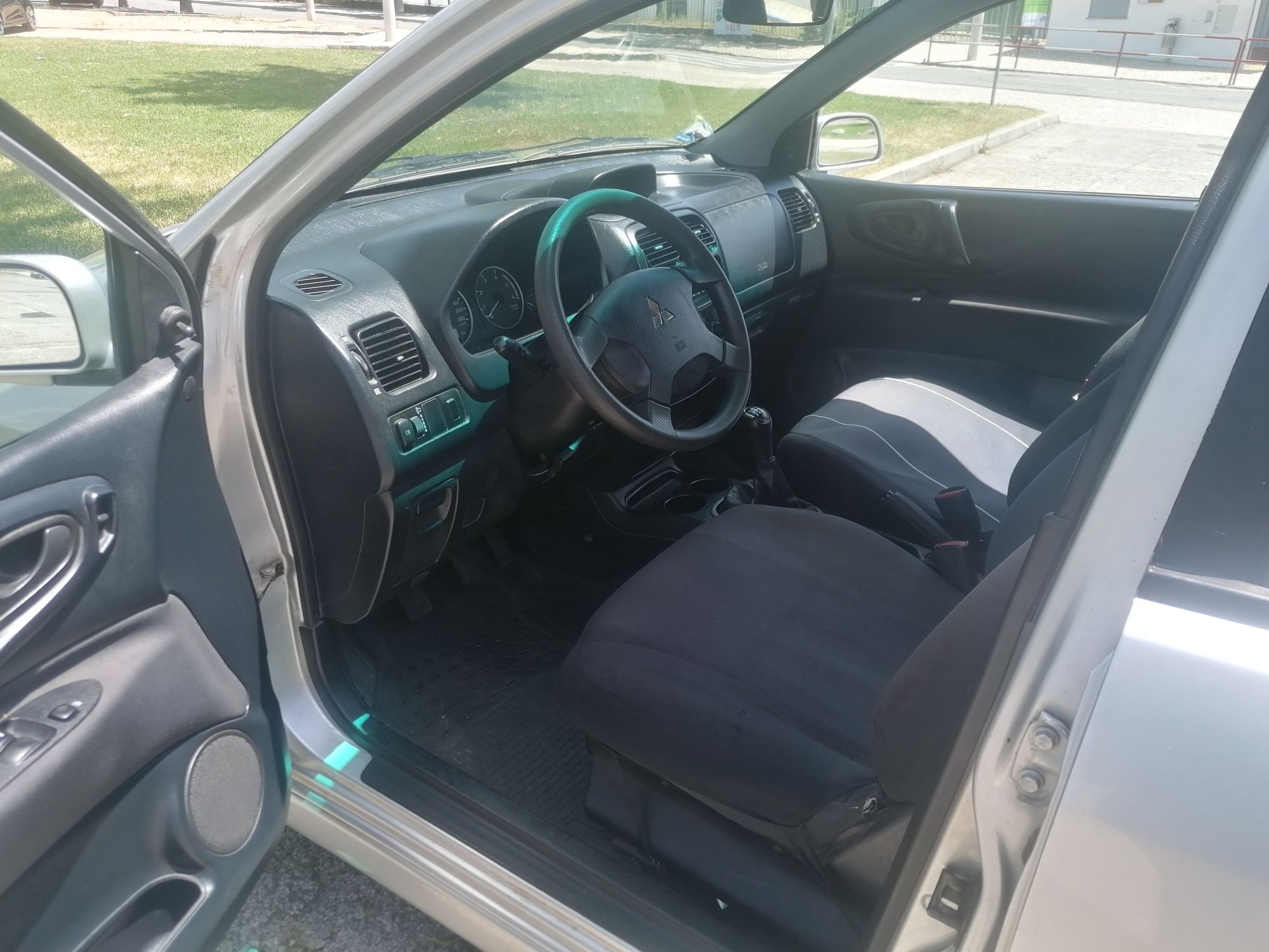 Mitsubishi space estar 1.9